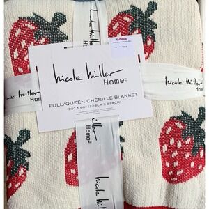 Nicole Miller Strawberry Chenille Full/Queen Blanket with Strawberries 90"x90"